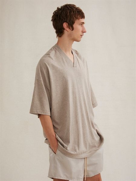  2084 - HÀNG CHÍNH HÃNG - ÁO THUN FOG ESSENTIAL V-Neck - *CORE HEATHER* - SEASON 23 