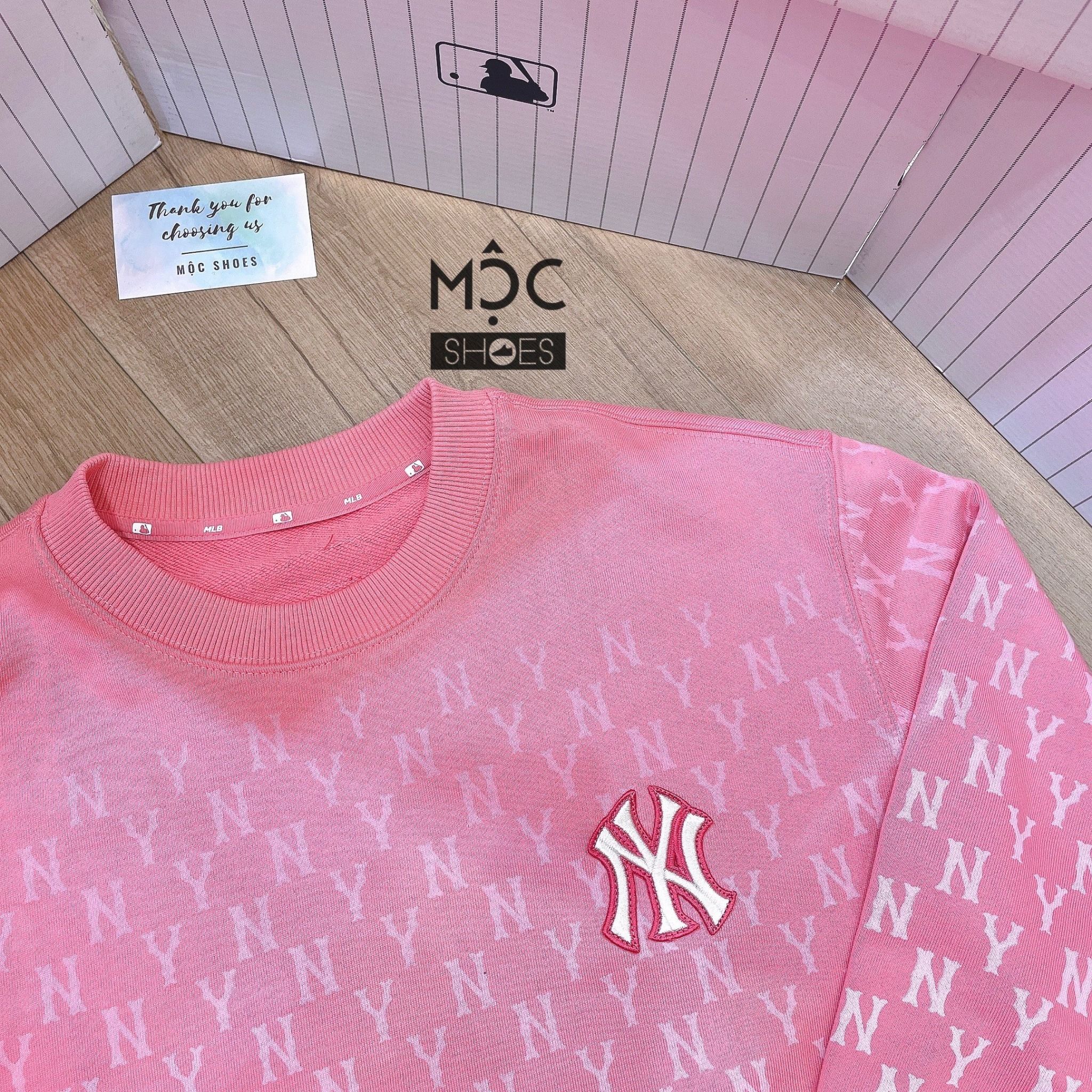 MLB SWEATER BIG LOGO