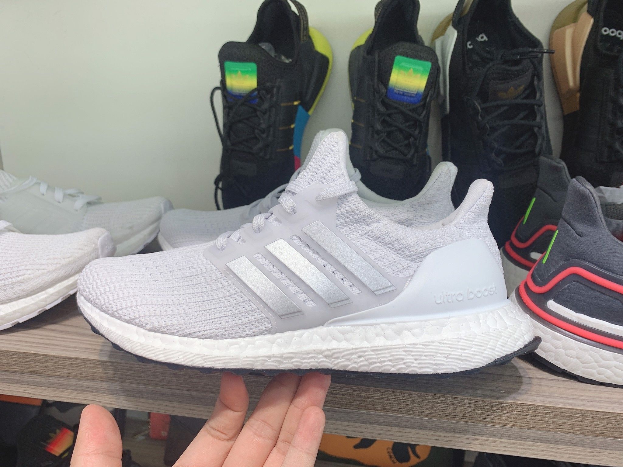 0022 HÀNG CHÍNH HÃNG GIÀY ADIDAS ULTRABOOST DNA WHITE - Main Image