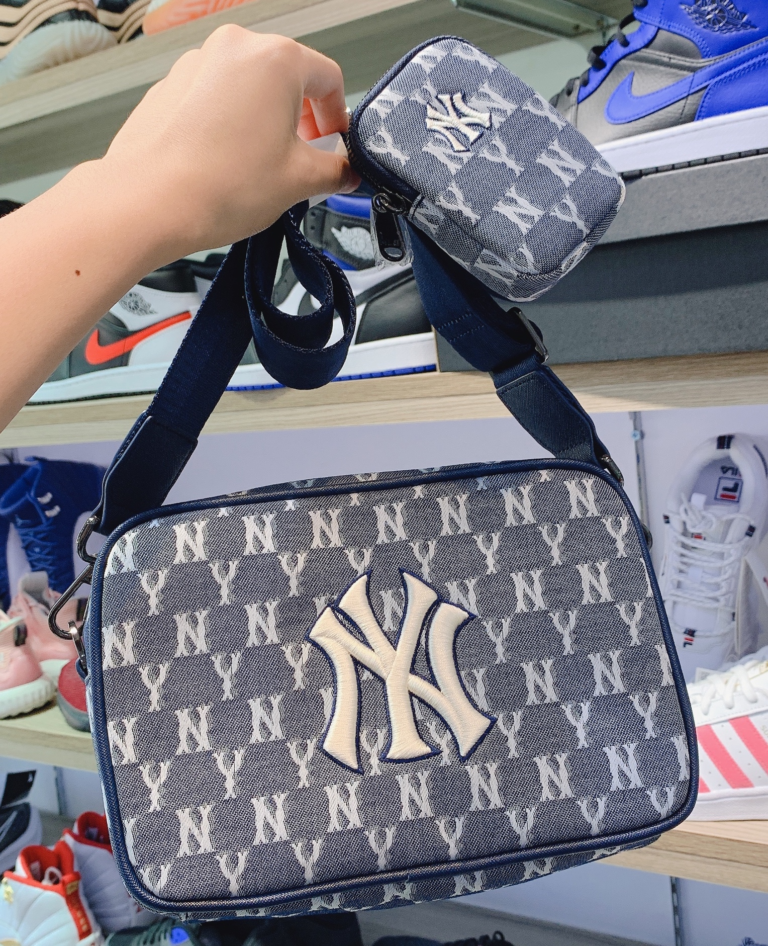 Mũ MLB Monogram Denim Jacquard New York Yankees 3ACPMD21N50BLS #40 Mũ MLB Monogram Denim Jacquard New York Yankees 3ACPMD21N50BLS