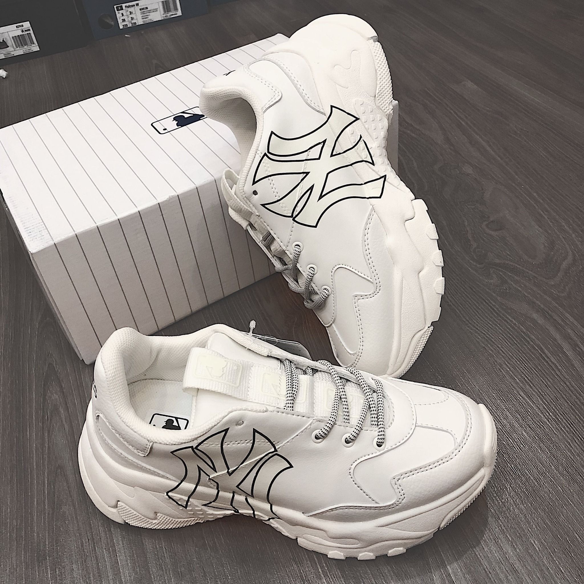  0348 - HÀNG CHÍNH HÃNG - GIÀY SNEAKER MLB BIG BALL CHUNKY NEW YORK  - *WHITE BLACK* - 2021** - Code: 32SHC1911 50I 