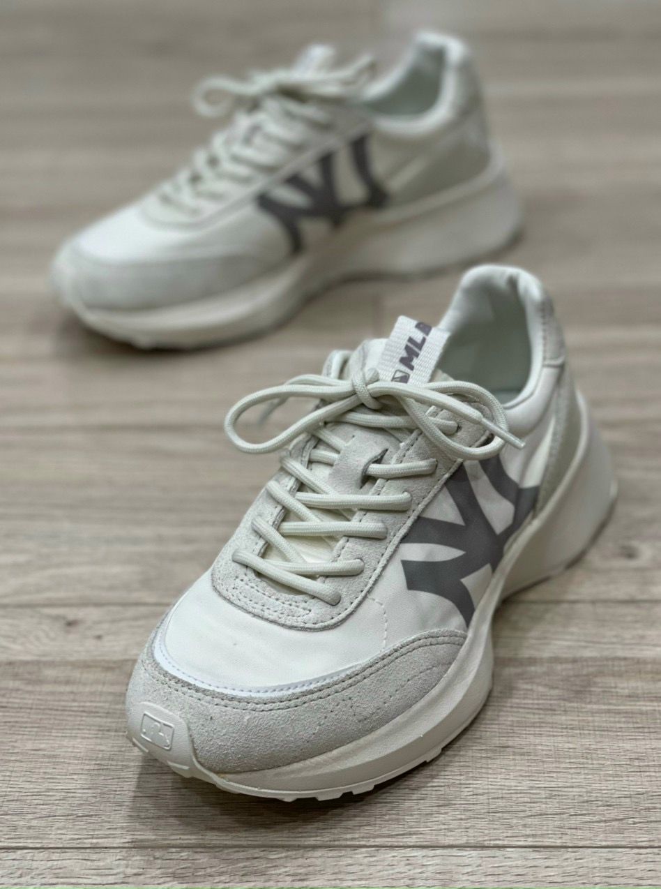  0266 - [CHÍNH HÃNG] - GIÀY MLB CHUNKY JOGGER NEW YORK YANKEES - *GREY* - 2022** - Code: 32SHX1111 