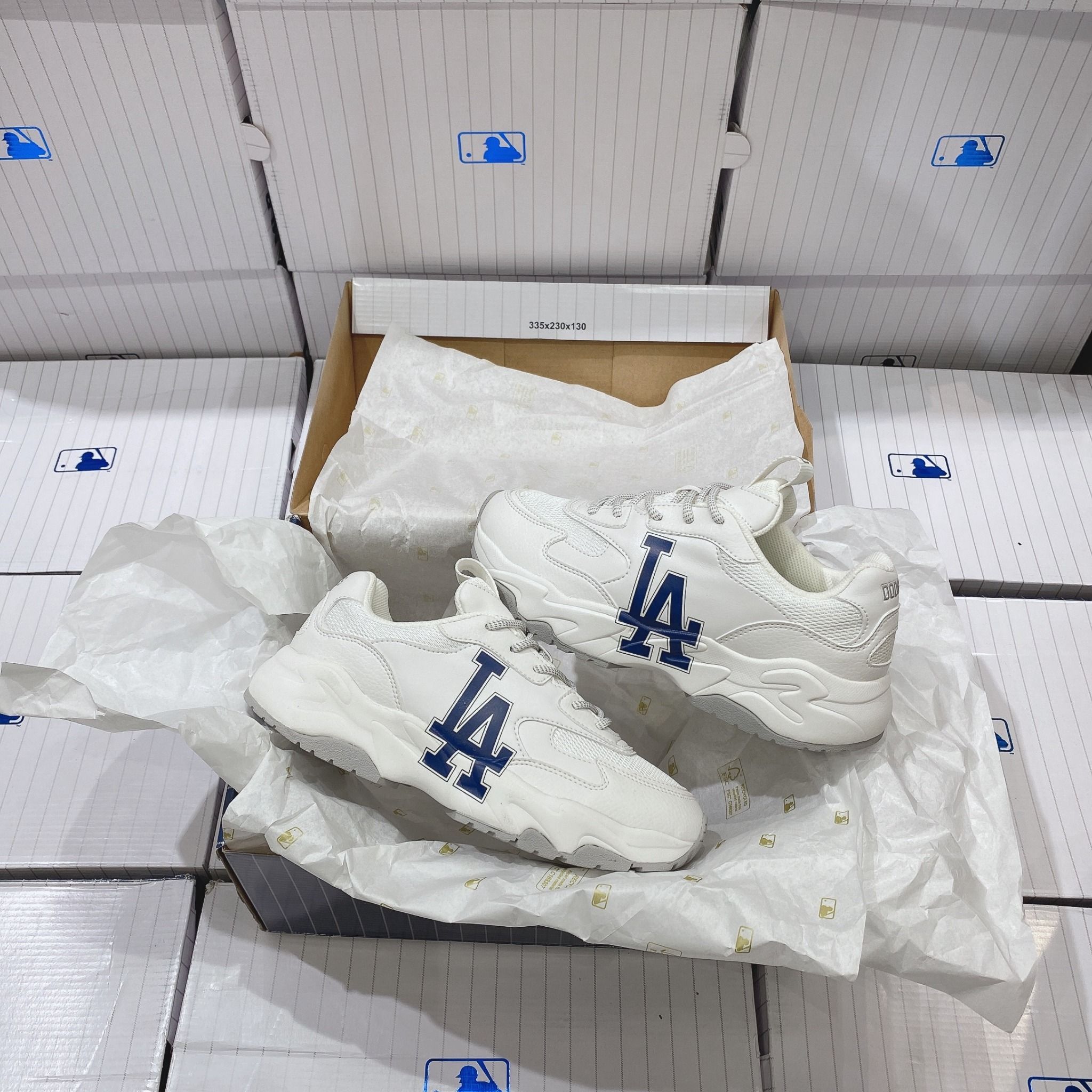 Dép Das x MLB LA Màu Trắng Zippy Store #36 Dép Das x MLB LA Màu Trắng Zippy Store