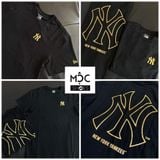  0962 - HÀNG CHÍNH HÃNG - ÁO THUN NEW ERA - NY BASIC VIỀN GOLD - ĐEN- CODE : 12360543 