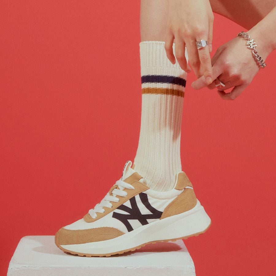  0247 - HÀNG CHÍNH HÃNG - GIÀY MLB CHUNKY JOGGER NEW YORK YANKEES - *BEIGE* - 2022** - Code: 32SHX1111-50b 