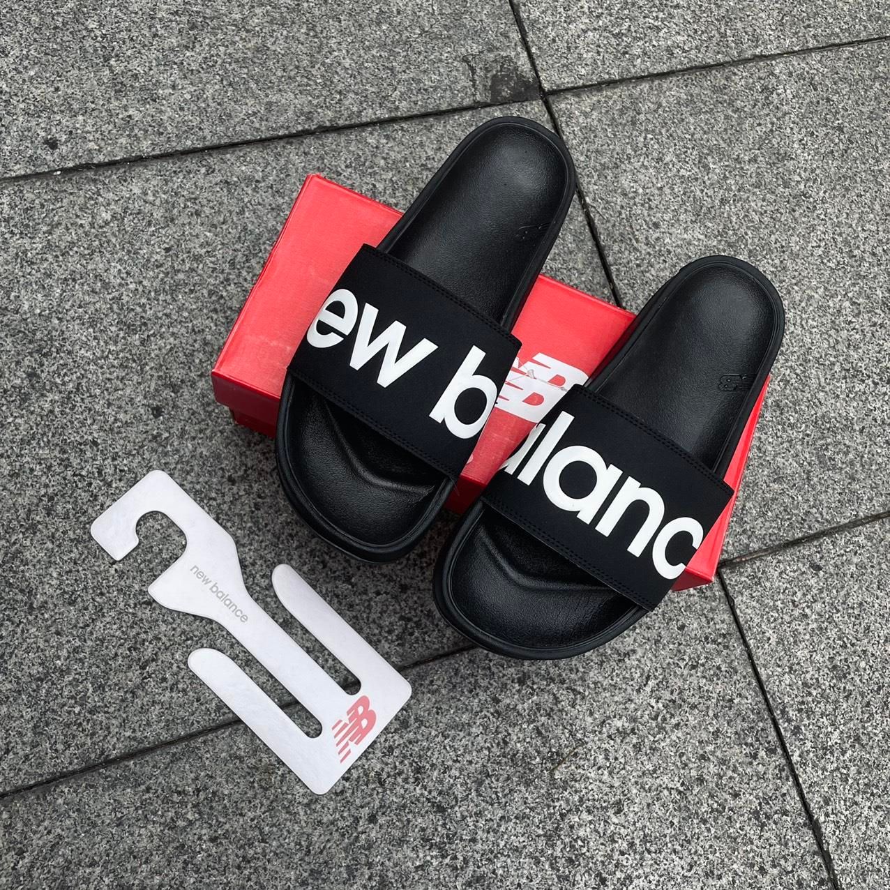  0299 - HÀNG CHÍNH HÃNG - DÉP NEW BALANCE - *BLACK* - 2022** - Code: SMF200BK 