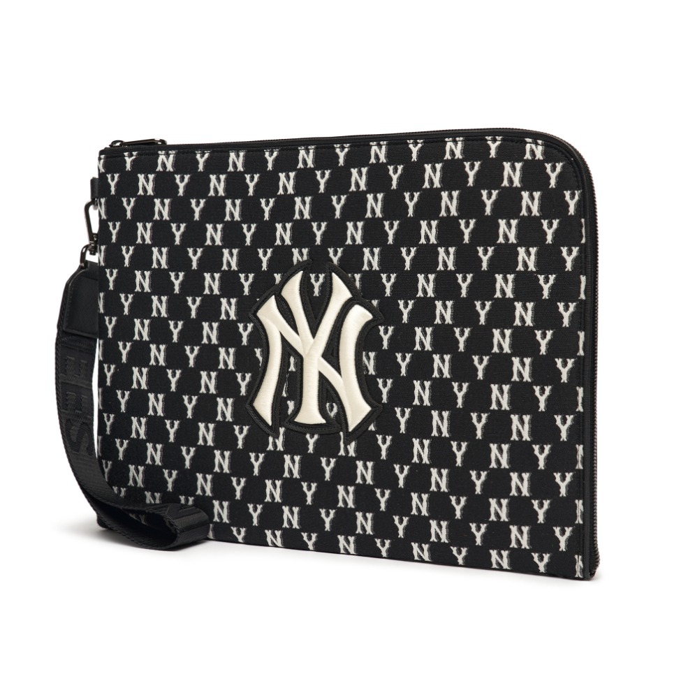  1547 - HÀNG CHÍNH HÃNG - TÚI MLB MONOGRAM DIGITAL DEVICE POUCH M NEW YORK YANKEES - 