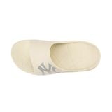  2490 - HÀNG CHÍNH HÃNG - DÉP MLB Chunky Slider - NY Yankees - Cream - Code: 32SHHP111-50I 