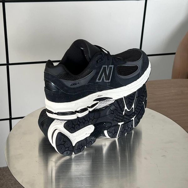  2633- HÀNG CHÍNH HÃNG - GIÀY NEW BALANCE 2002R BLACK PHANTOM - CODE: GC2002BK 
