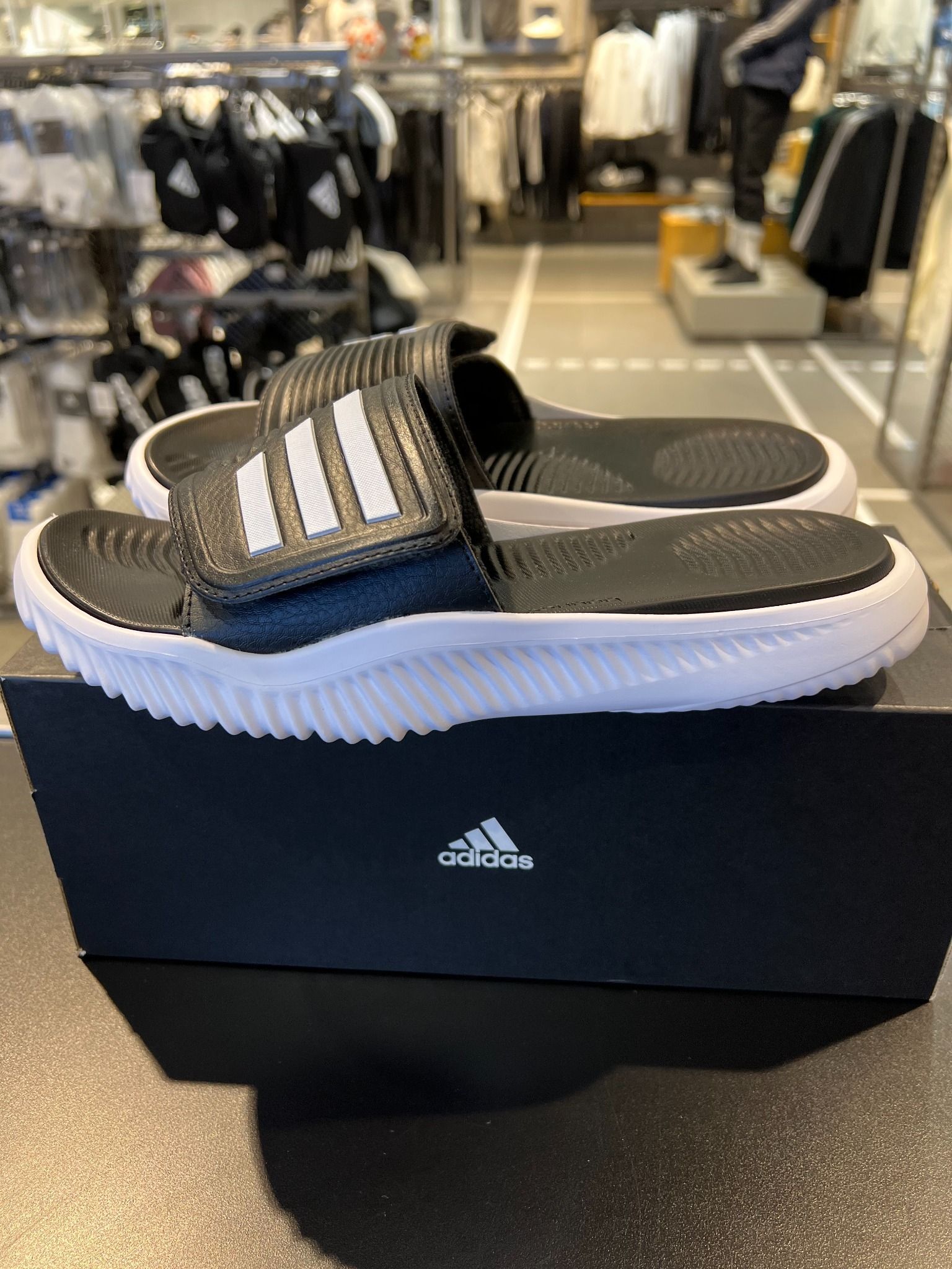  0454 - HÀNG CHÍNH HÃNG Season MỚI - DÉP ADIDAS ALPHABOUCE SLIDE (2.0) - CORE BLACK - *BLACK/WHITE* (2.0) - Code: GY9415 