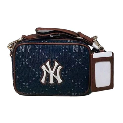  1286 - HÀNG CHÍNH HÃNG - TÚI ĐEO CHÉO ĐỰNG THẺ MLB DIAMOND MONOGRAM JQD NEW YORK YANKEES - XANH DENIM VIỀN NÂU - CODE : 7ACRMD83N - 50NYS 