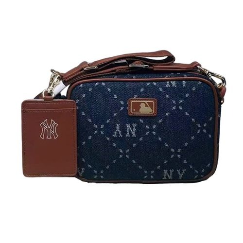  1286 - HÀNG CHÍNH HÃNG - TÚI ĐEO CHÉO ĐỰNG THẺ MLB DIAMOND MONOGRAM JQD NEW YORK YANKEES - XANH DENIM VIỀN NÂU - CODE : 7ACRMD83N - 50NYS 
