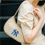  0399 - HÀNG CHÍNH HÃNG - TÚI MLB MONOGRAM HOBO BAG NEW YORK - NÂU - CODE: 32BG33111-50B 