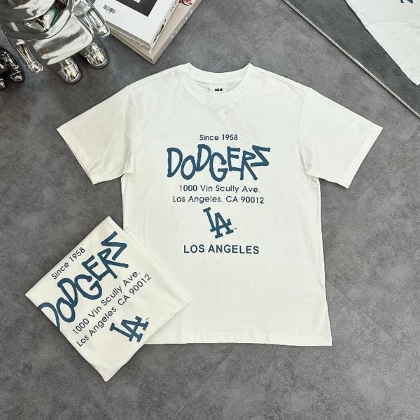  2698 - HÀNG CHÍNH HÃNG - ÁO THUN MLB - DODGER 1958 *TRẮNG - CODE:3ATSB2243-07WHS 