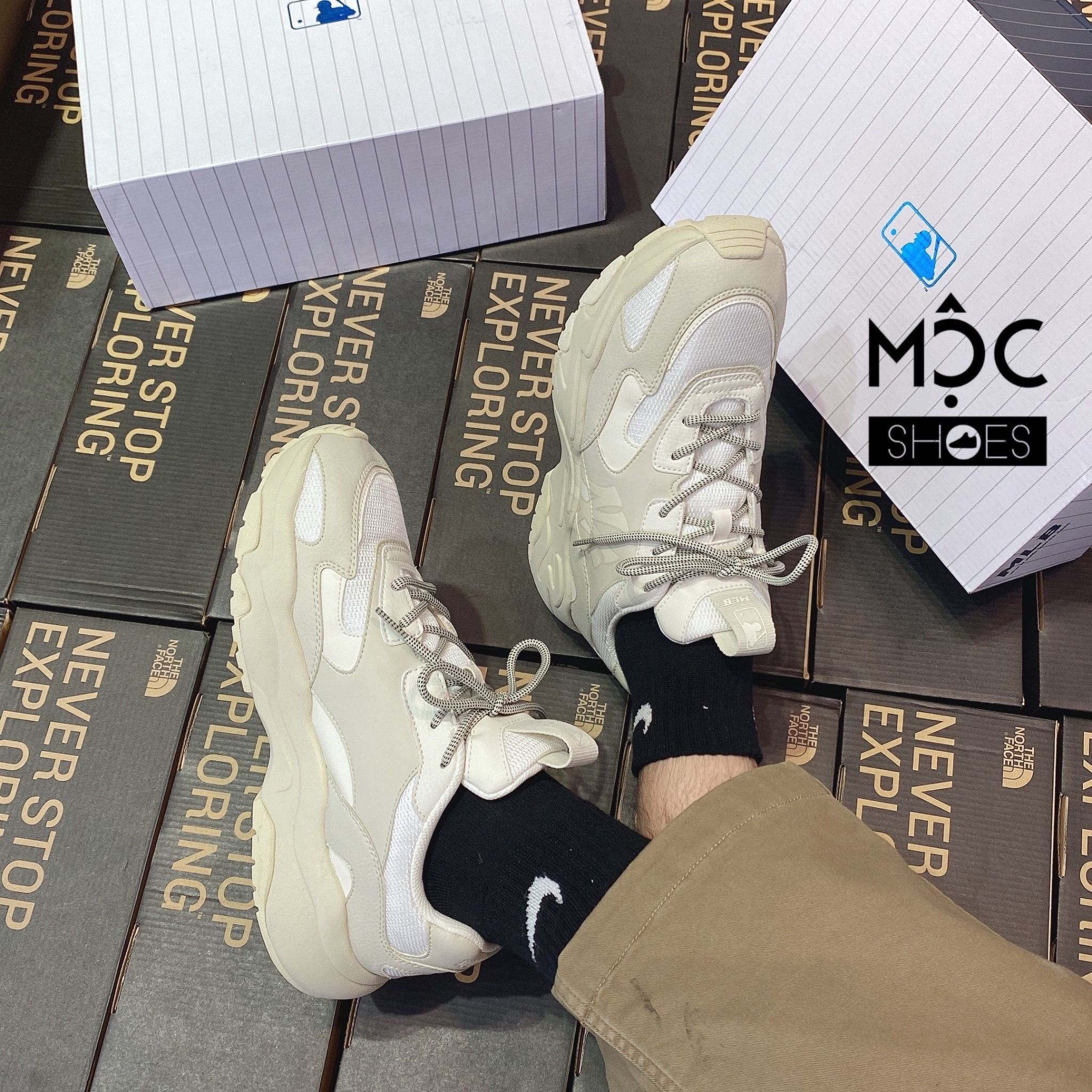  0236 - HÀNG CHÍNH HÃNG - GIÀY SNEAKER MLB CHUNKY LITE - NEW YORK - BE MỜ - *Beige* - 2021** - Code: 3ASHC311N-50IVS (1) 