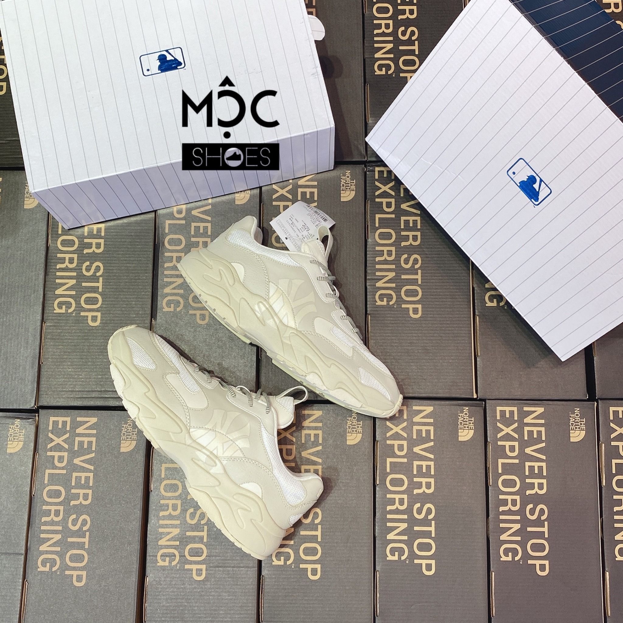  0236 - HÀNG CHÍNH HÃNG - GIÀY SNEAKER MLB CHUNKY LITE - NEW YORK - BE MỜ - *Beige* - 2021** - Code: 3ASHC311N-50IVS (1) 