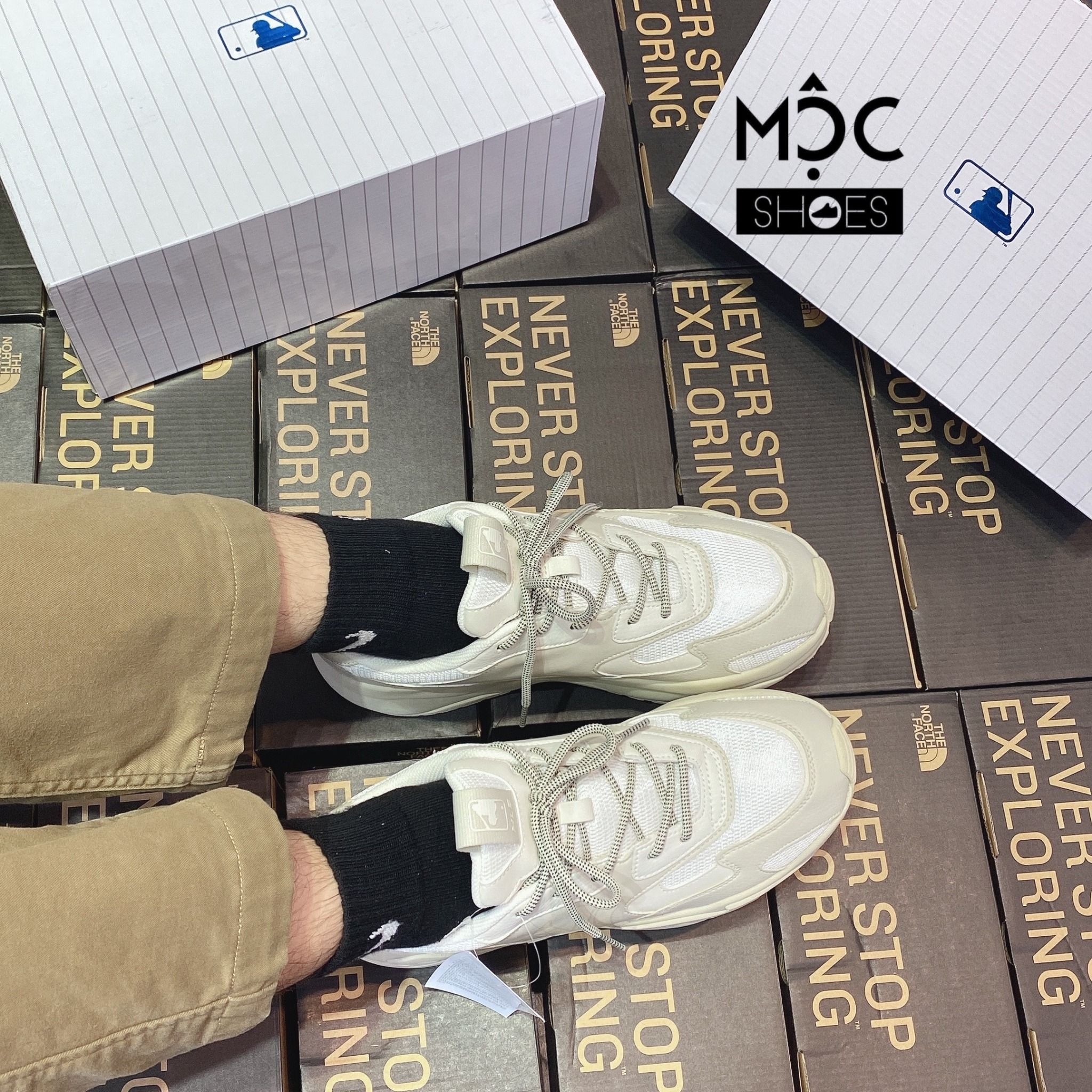  0236 - HÀNG CHÍNH HÃNG - GIÀY SNEAKER MLB CHUNKY LITE - NEW YORK - BE MỜ - *Beige* - 2021** - Code: 3ASHC311N-50IVS (1) 