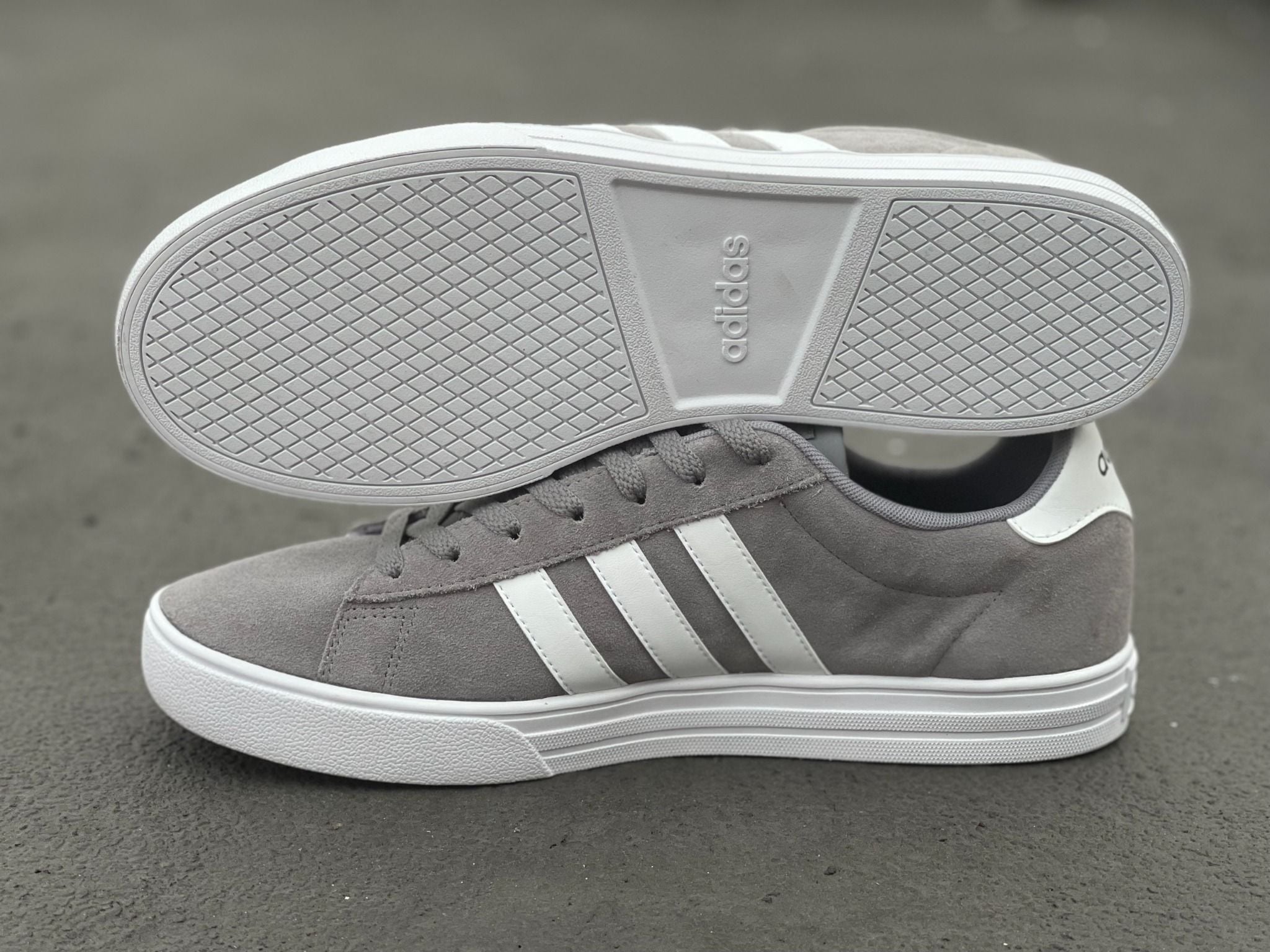  0233 - HÀNG CHÍNH HÃNG - GIÀY ADIDASA DAILY 2.0 - XÁM SỌC TRẮNG- *3 SỌC TRẮNG* - 2022** - Code: DB0156 