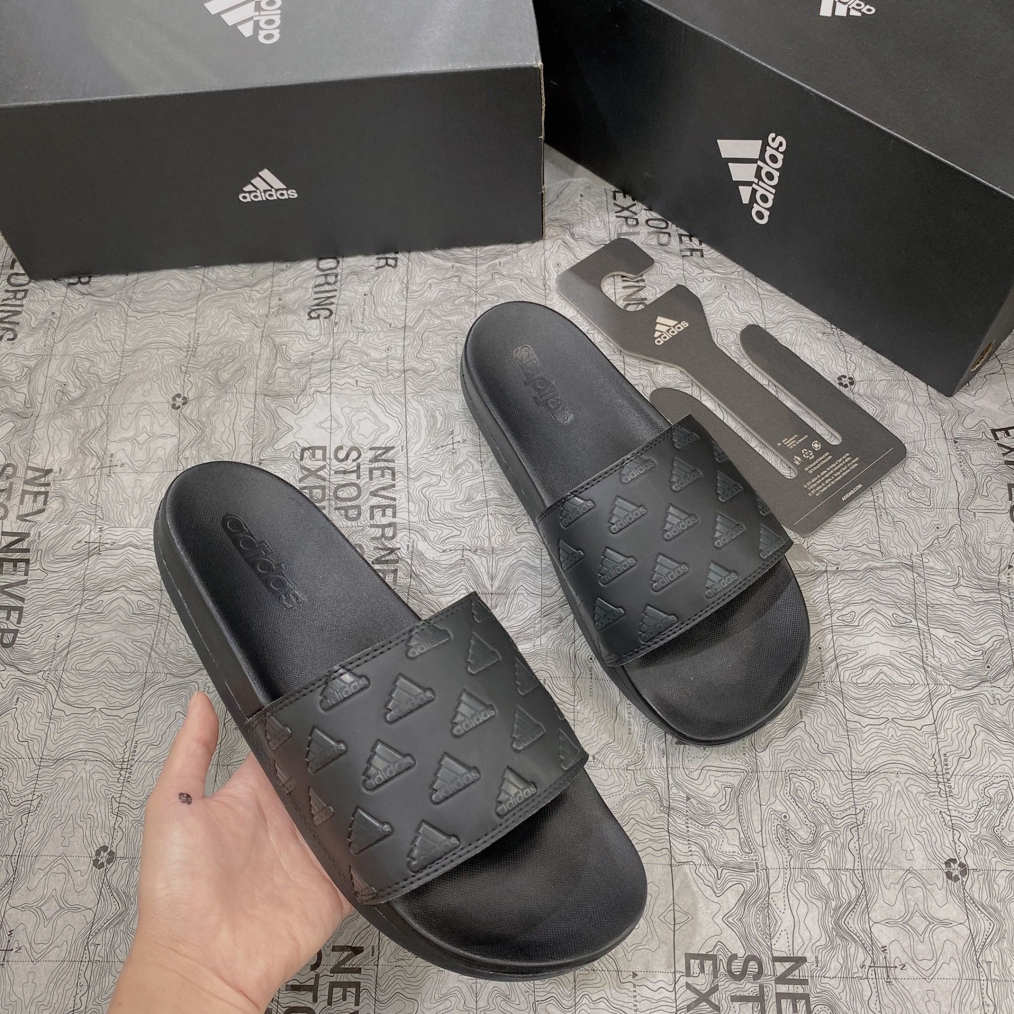  0259 - HÀNG CHÍNH HÃNG - DÉP ADIDAS CLOUDFOAM COMFORT - LOGO IN CHÌM FULLBLACK - *BLACK* 