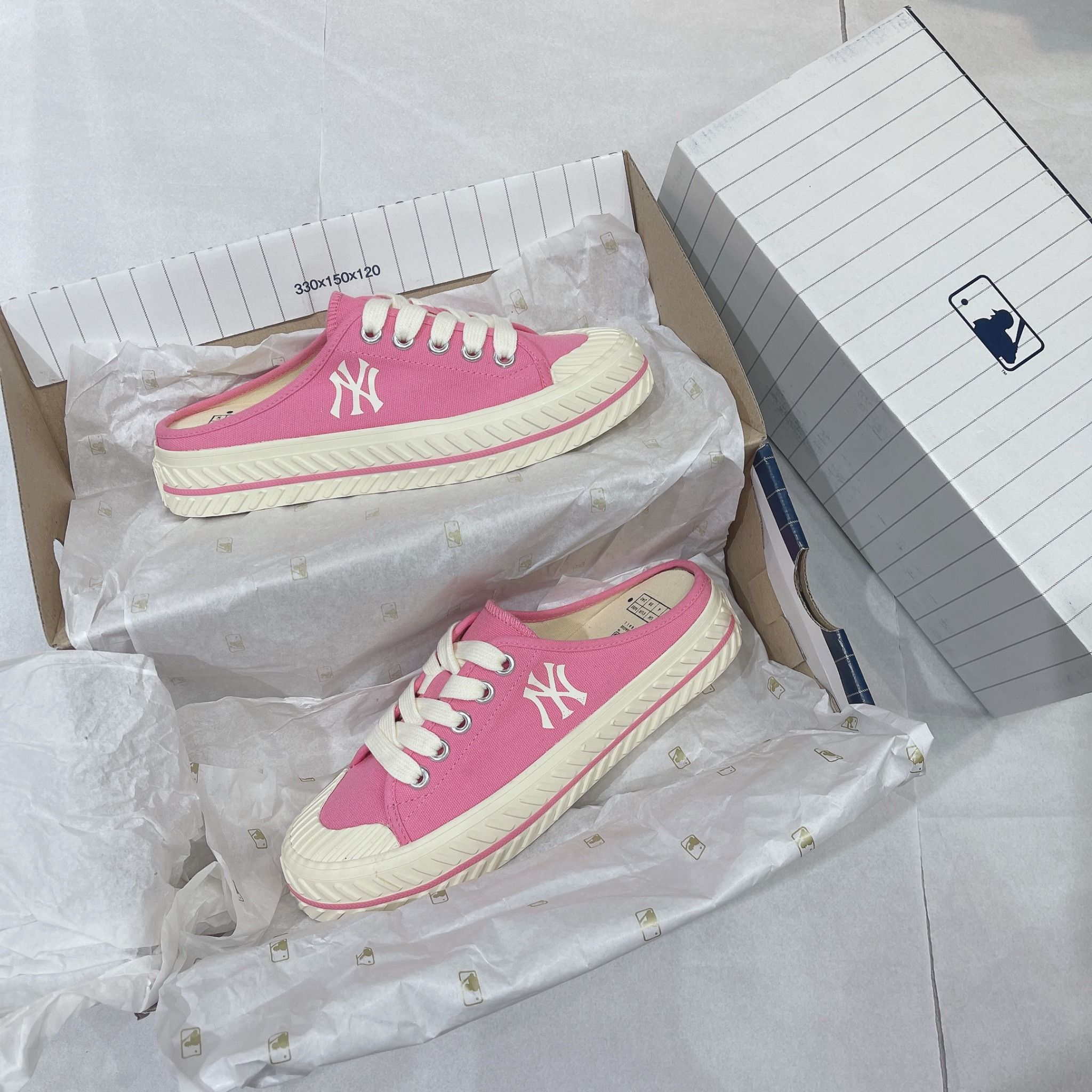  0312 - HÀNG CHÍNH HÃNG - GIÀY MLB MULE *ĐẠP GÓT* - *HỒNG/PINK* - 2022** 
