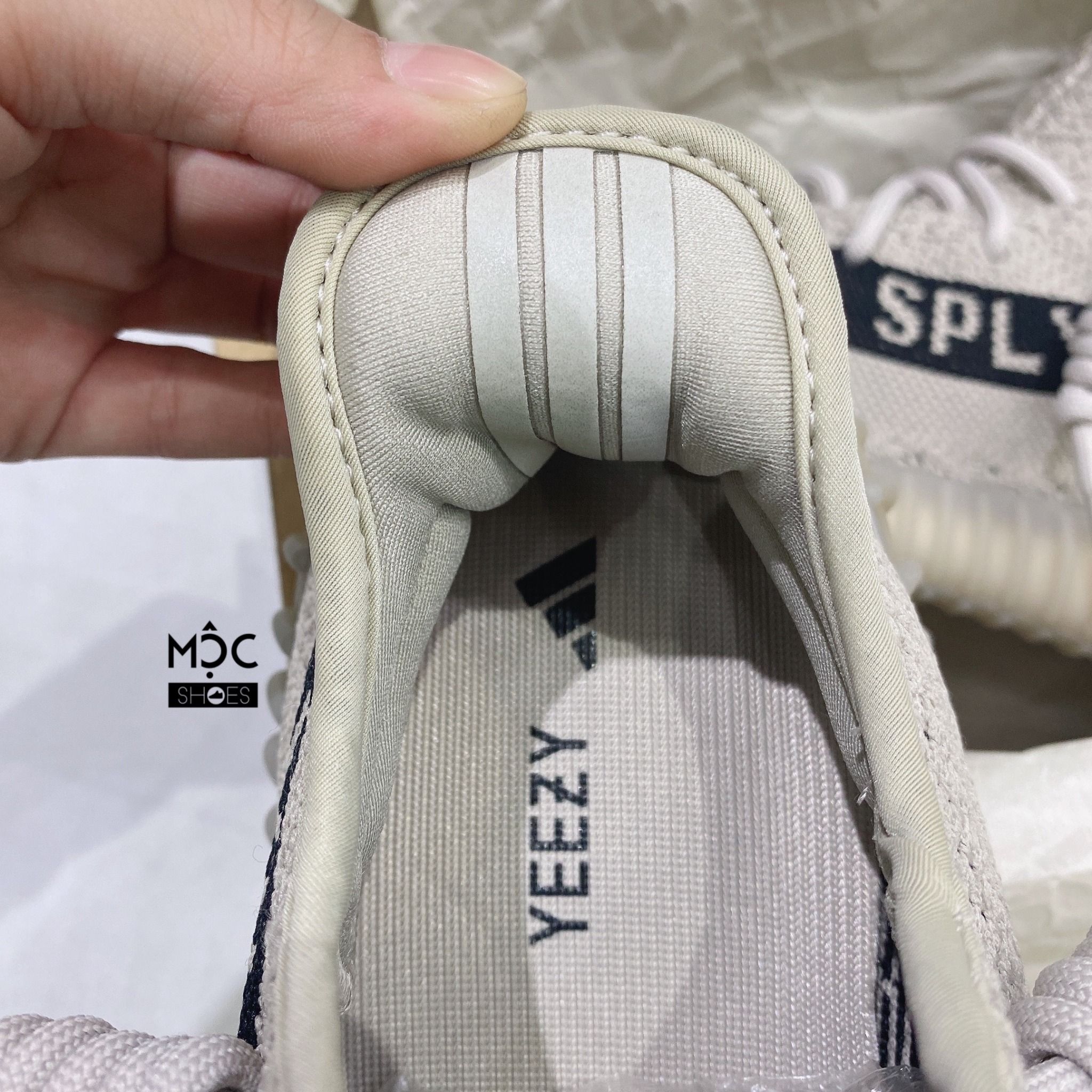  0351 - [CHÍNH HÃNG] Giày Sneaker Adidas Yeezy Boost 350 V2 -  Beige/Black 