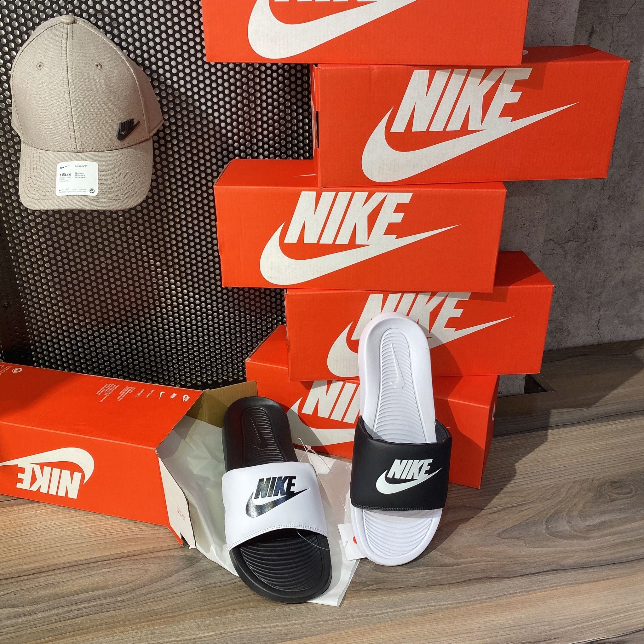  0346 - HÀNG CHÍNH HÃNG - Dép NIKE Victori One Slide - Mix Trắng Đen 