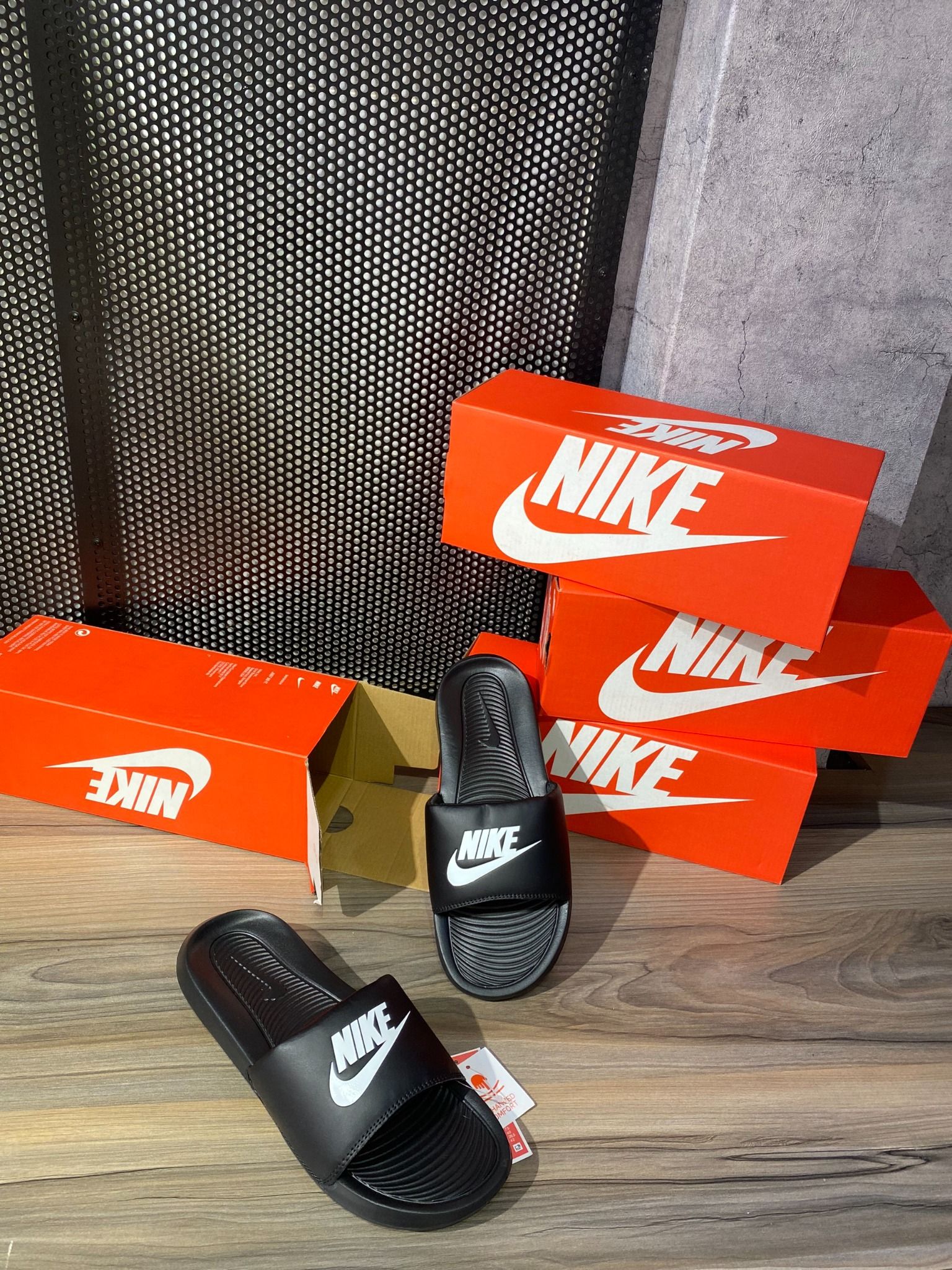  0343 - HÀNG CHÍNH HÃNG - Dép NIKE Victori One Slide - Đen Swoosh Trắng 