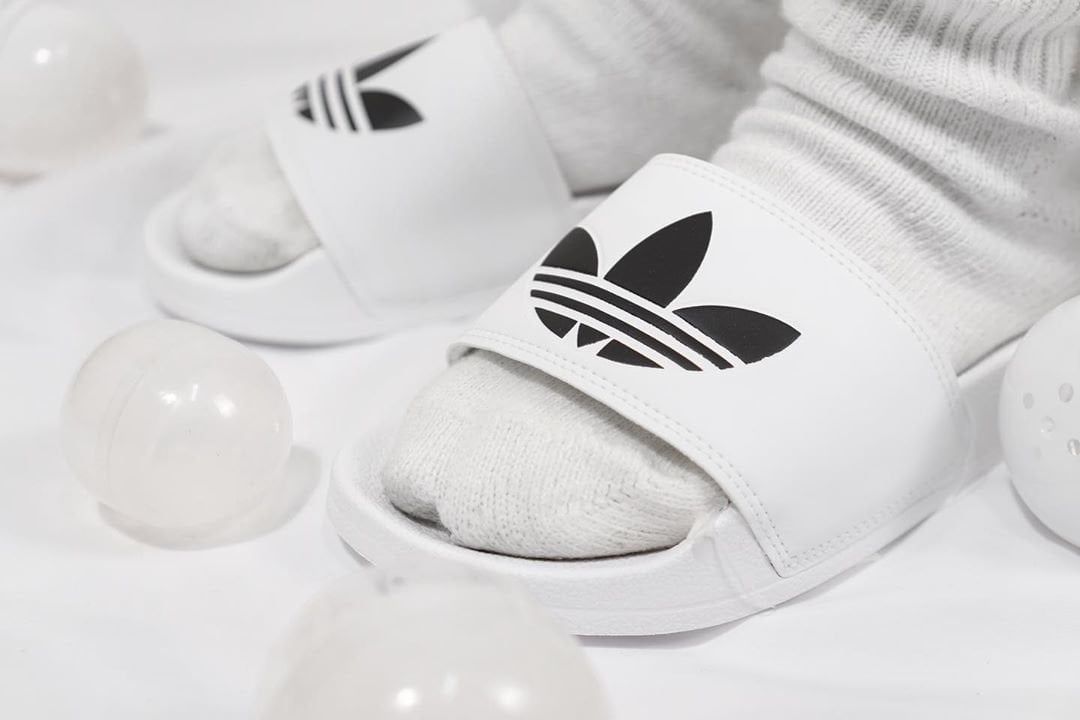  0403 - HÀNG CHÍNH HÃNG - DÉP ADIDAS LITE TRẮNG ĐEN *WHITE/BLACK* - Code: EG8272 