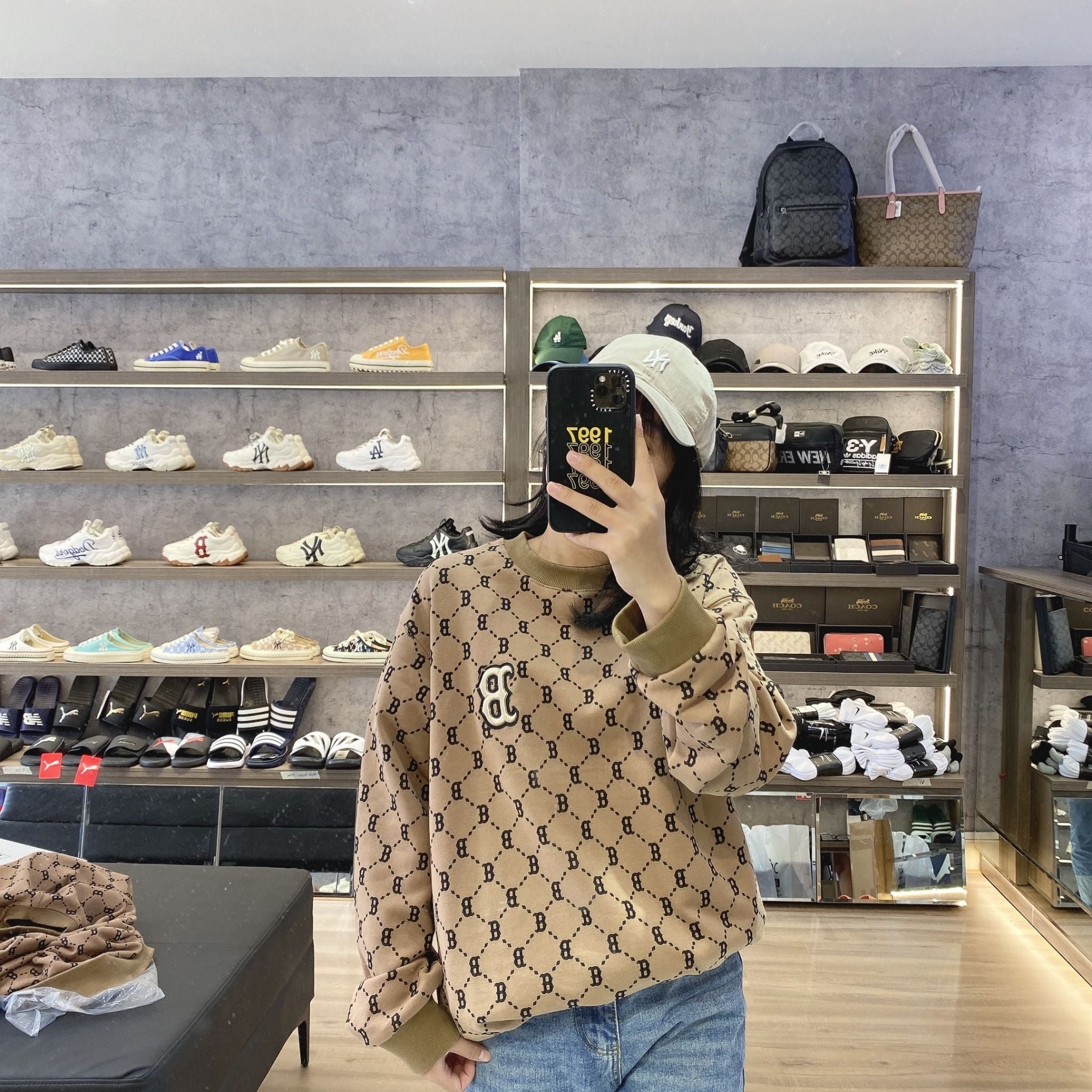  0429 - HÀNG CHÍNH HÃNG - ÁO Sweater MLB Monogram Diamond All Over Over Fit Sweatshirt Boston Red Sox  *Brown* - Code: 3AMTM0314-43BGD 