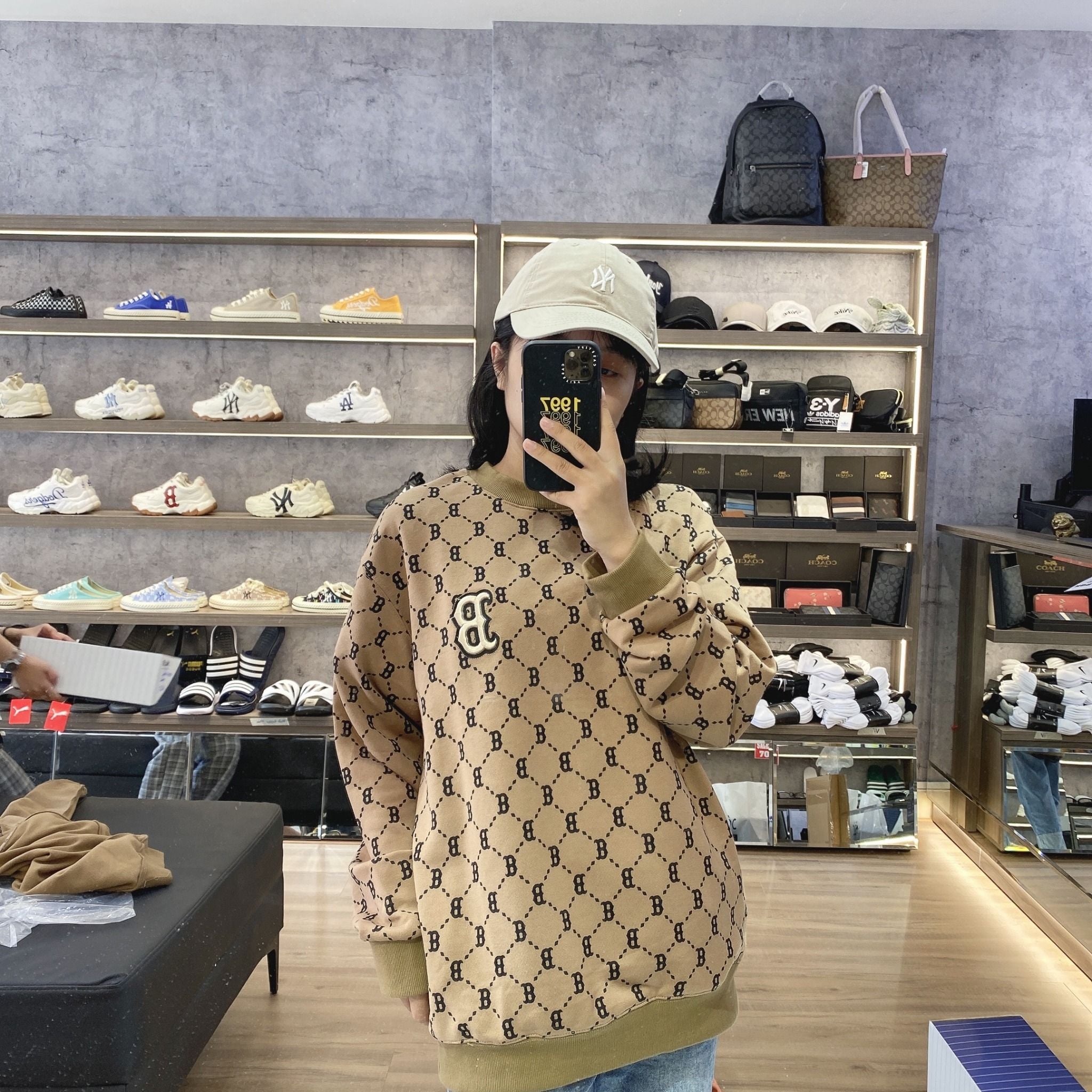  0429 - HÀNG CHÍNH HÃNG - ÁO Sweater MLB Monogram Diamond All Over Over Fit Sweatshirt Boston Red Sox  *Brown* - Code: 3AMTM0314-43BGD 