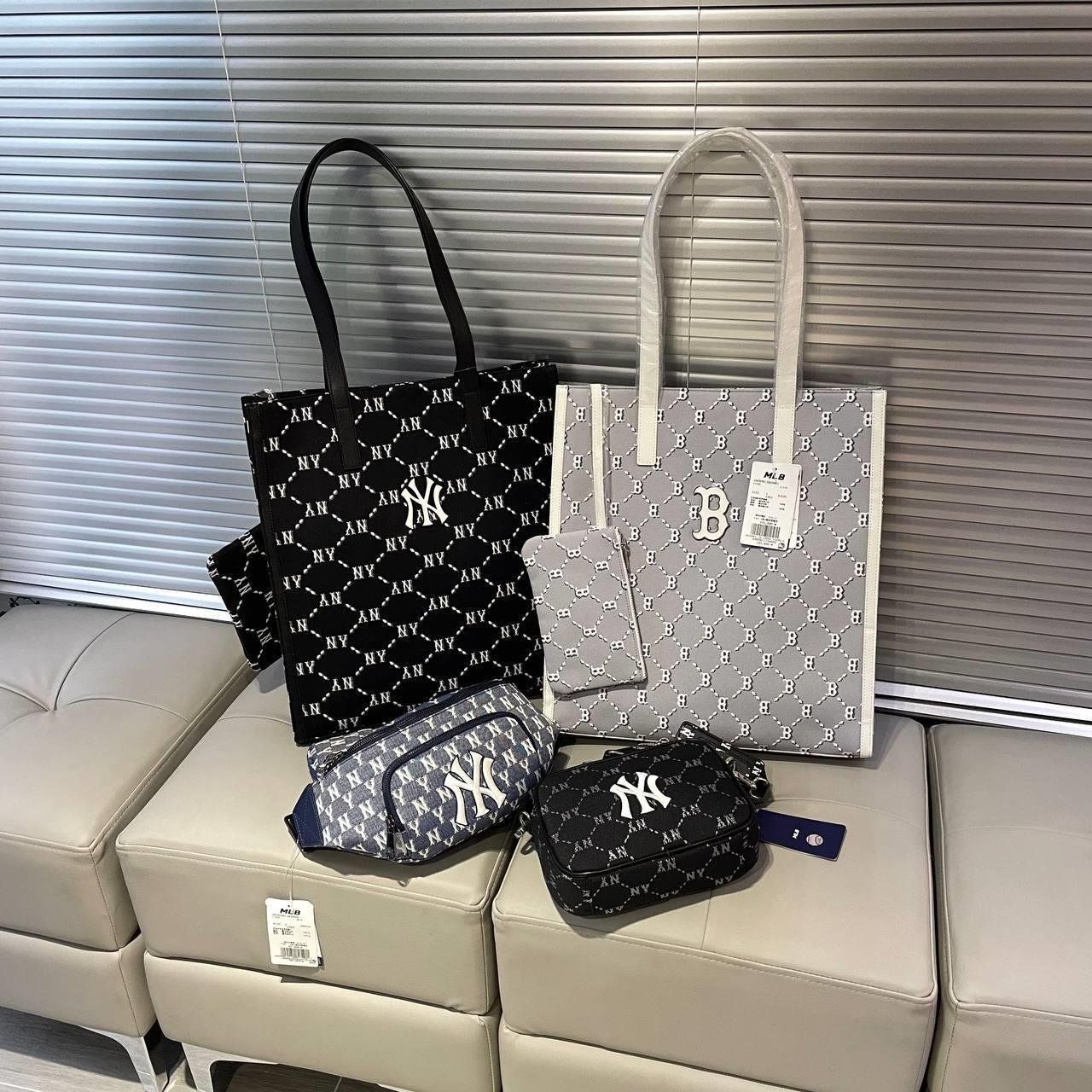  0437 - HÀNG CHÍNH HÃNG - Túi TOTE MLB họa tiết Monogram Shopping - *ĐEN DENIM* - Code: 3AORM012N-50BKS 