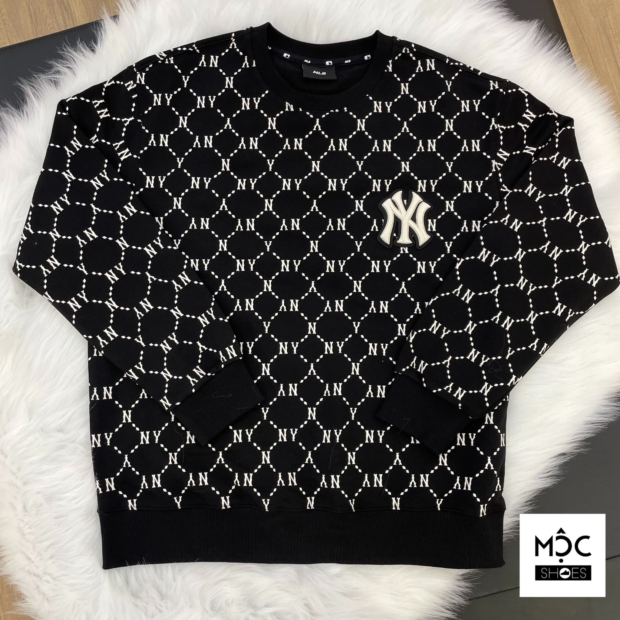  0456 - HÀNG CHÍNH HÃNG - ÁO Sweater MLB Monogram Diamond All Over Fit SweatShirt --- Màu BLACK --- *Authentic* 