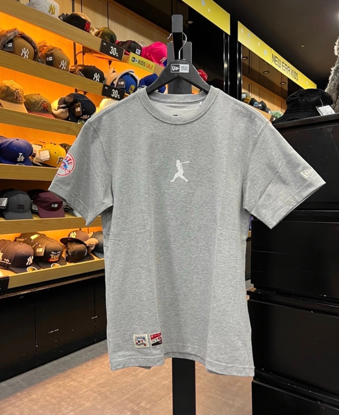  0467 - [CHÍNH HÃNG] ÁO THUN. NEW ERA - New York (Bóng Chày - Xám) 