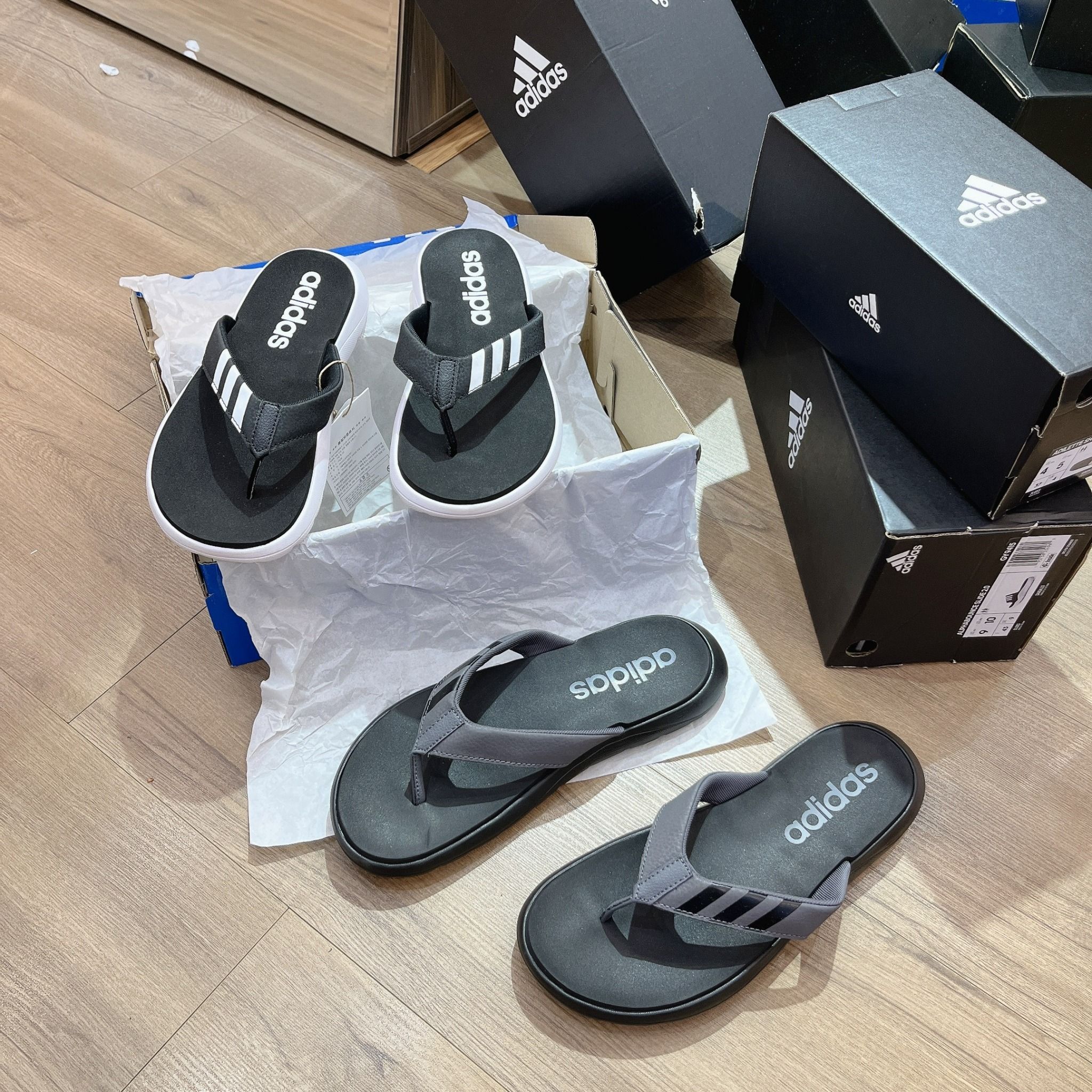  0475 - HÀNG CHÍNH HÃNG - DÉP XỎ NGÓN ADIDAS COMFORT ĐEN TRẮNG - CODE: EG2069 