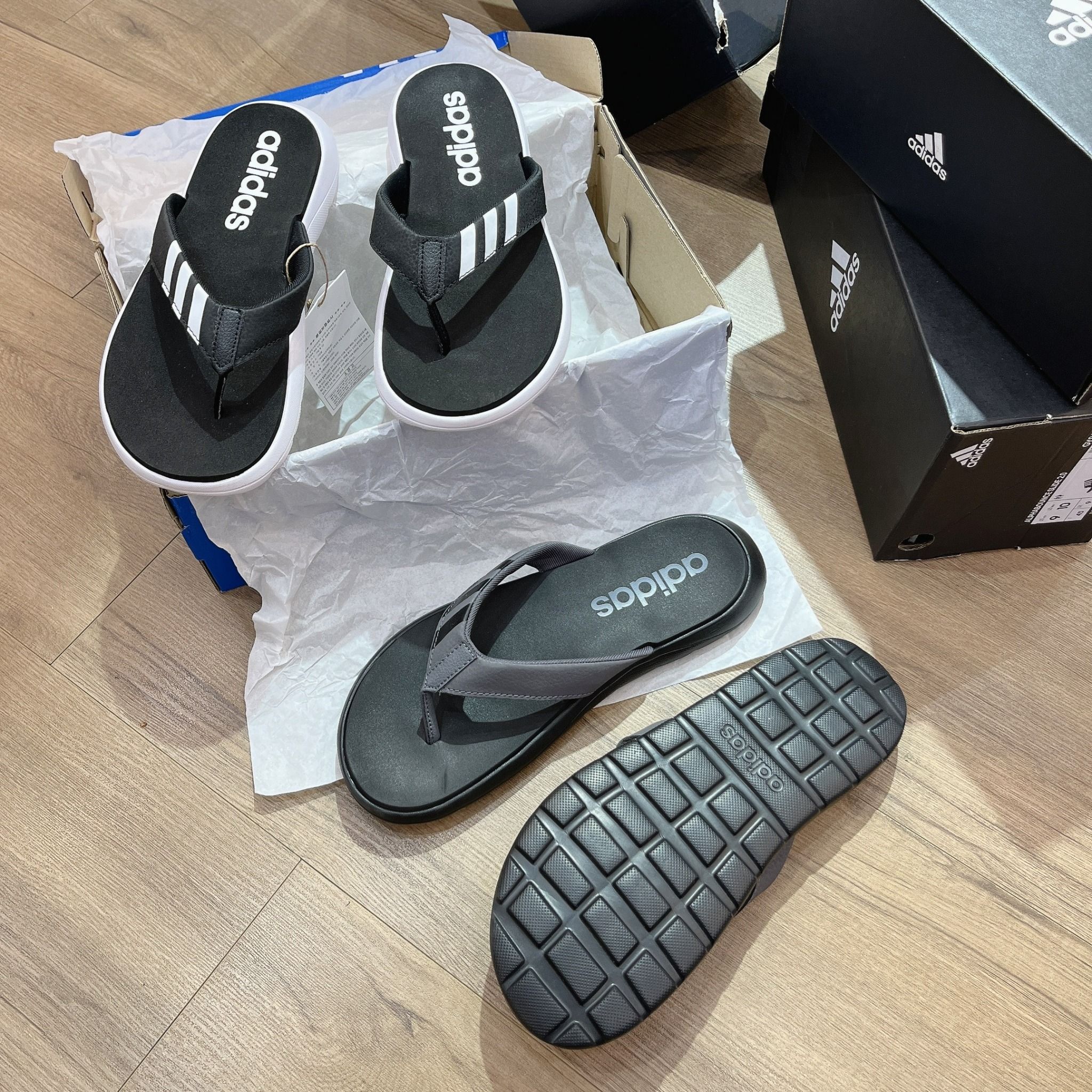  0475 - HÀNG CHÍNH HÃNG - DÉP XỎ NGÓN ADIDAS COMFORT ĐEN TRẮNG - CODE: EG2069 