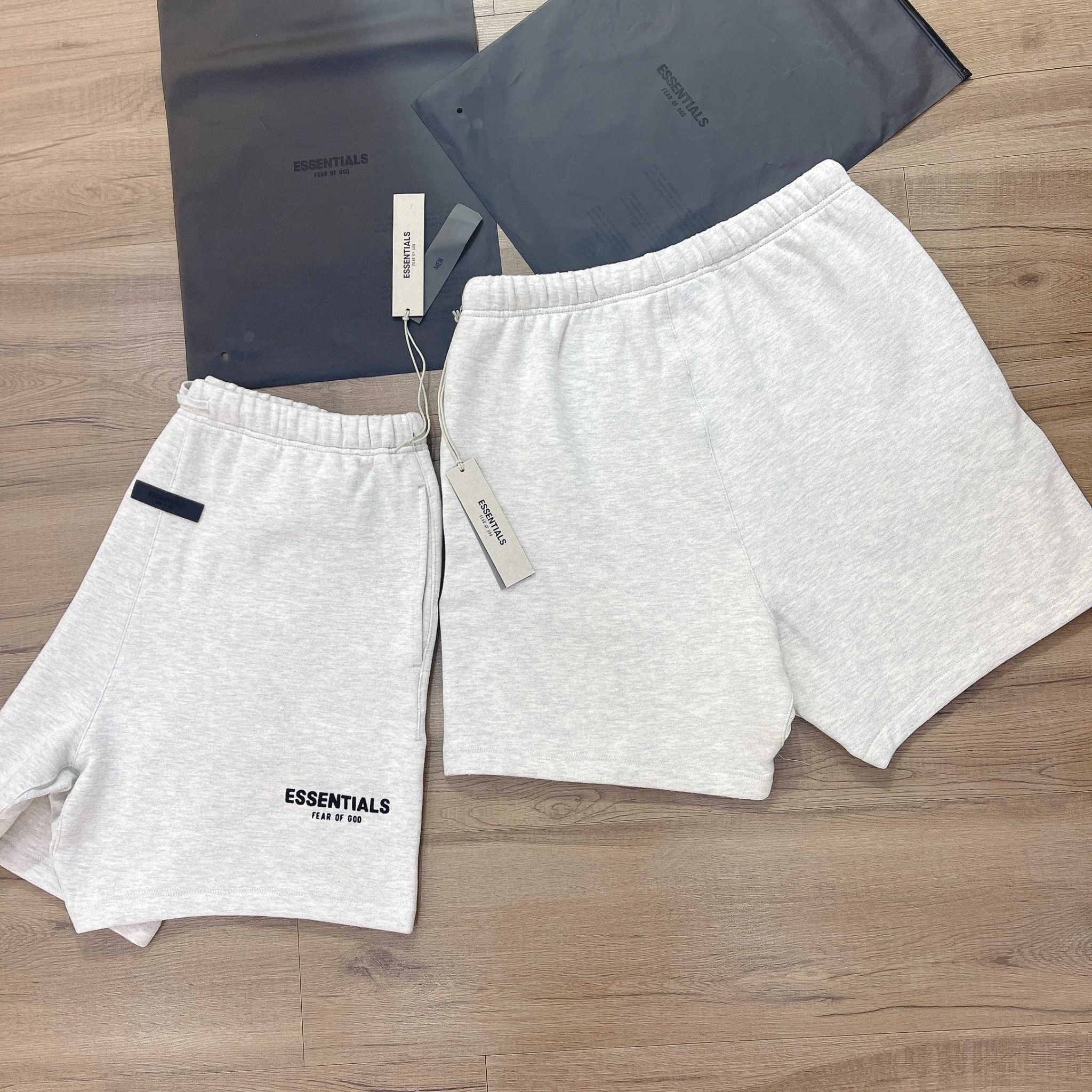  0507 - HÀNG CHÍNH HÃNG - QUẦN ĐÙI SHORT FEAR OF GOD ESSENTIAL SS22 MÀU LIGHT OATMEAL - *XÁM/GREY* 