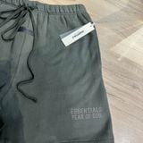  0515 - HÀNG CHÍNH HÃNG - QUẦN ĐÙI SHORT FEAR OF GOD ESSENTIAL SS22 MÀU XANH RÊU - *DARK GREEN* 