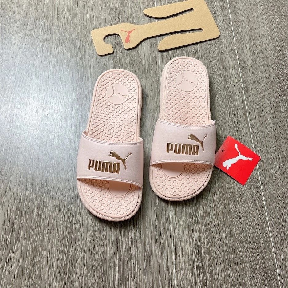  0521 - HÀNG CHÍNH HÃNG - DÉP QUAI NGANG PUMA COOL CAT MÀU HỒNG LOGO GOLD - *PINK/GOLD* - CODE: 371013 15 