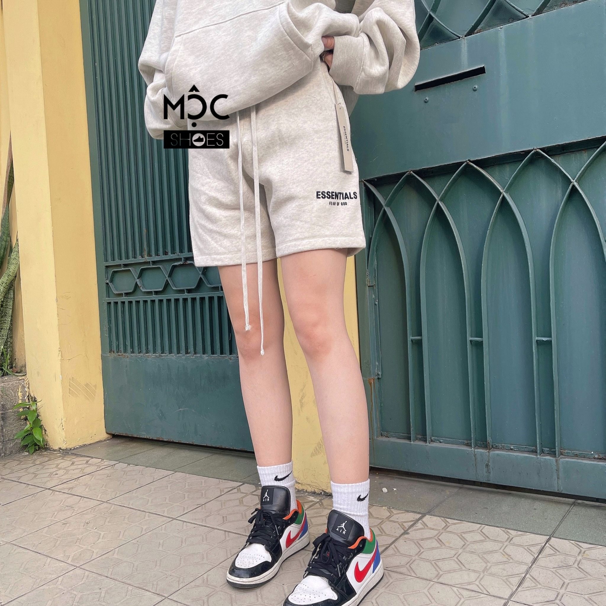  0507 - HÀNG CHÍNH HÃNG - QUẦN ĐÙI SHORT FEAR OF GOD ESSENTIAL SS22 MÀU LIGHT OATMEAL - *XÁM/GREY* 