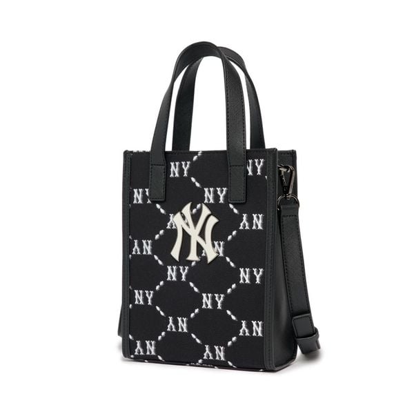  0526 - HÀNG CHÍNH HÃNG - TÚI MLB SMALL TOTE HANDPHONE DIA MONOGRAM JACQUARD NEW YORK YANKEES - CODE: 3ACRH102N-50BKS 