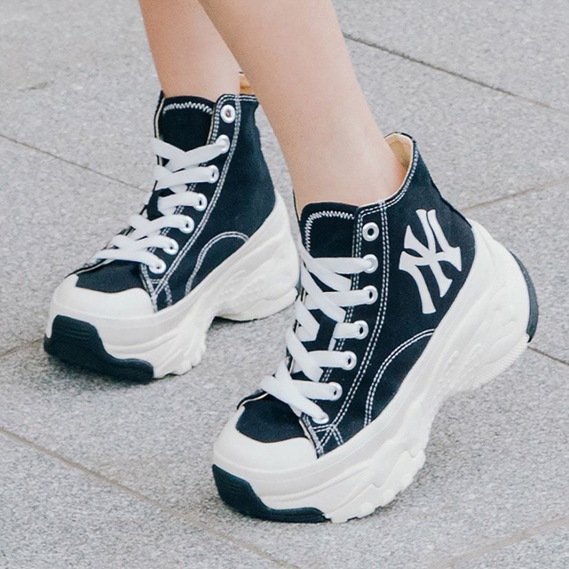  0542 - HÀNG CHÍNH HÃNG - GIÀY MLB CHUNKY HIGH -  CỔ CAO (MÀU ĐEN) - *BLACK/WHITE* - CODE: 32SHU1111-50L 