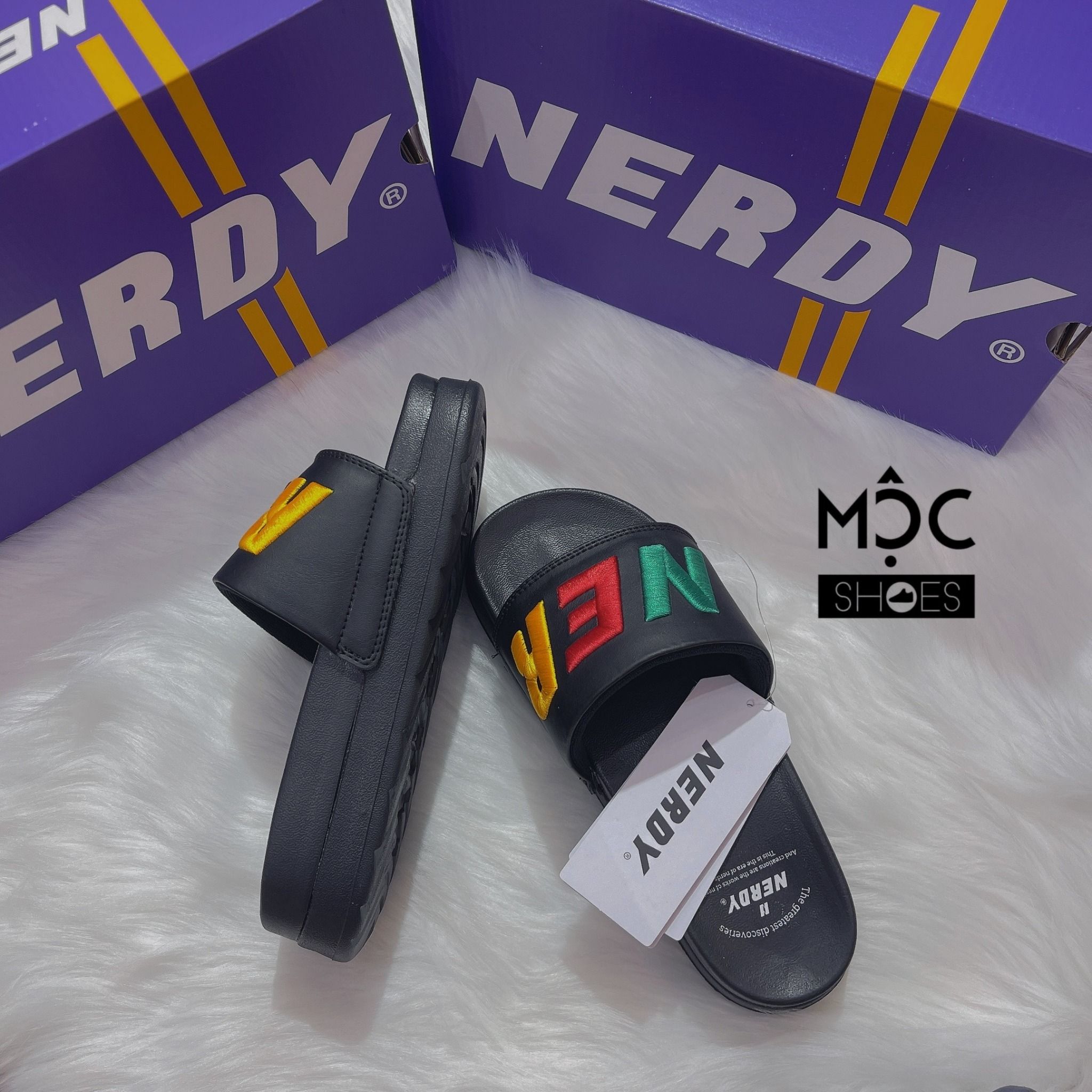  0570 - HÀNG CHÍNH HÃNG - DÉP QUAI NGANG NERDY MÀU ĐEN LOGO CẦU VỒNG 2022 