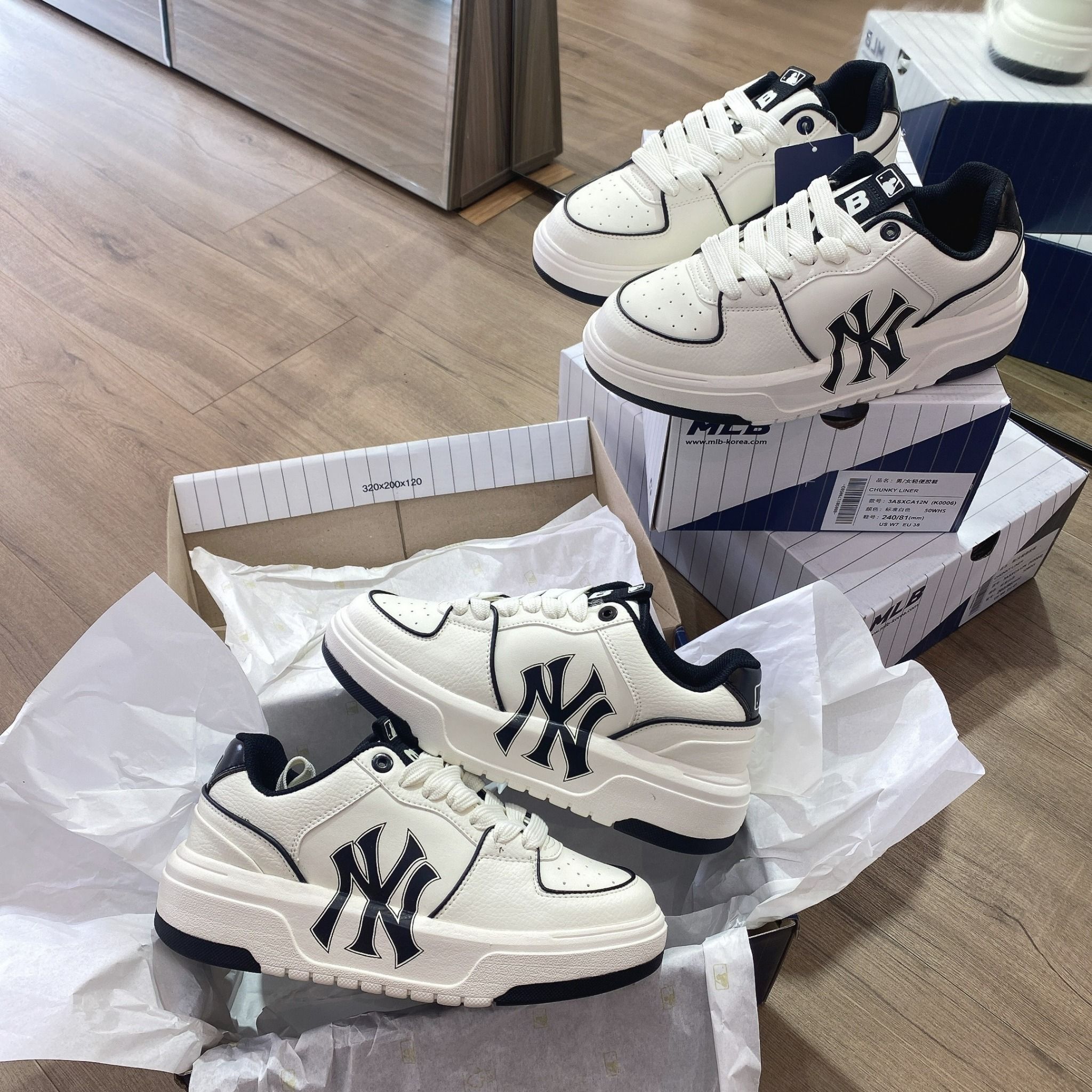 Giày MLB Chunky Liner New York Yankees White Black Like Auth Like Auth   Shop giày Replica