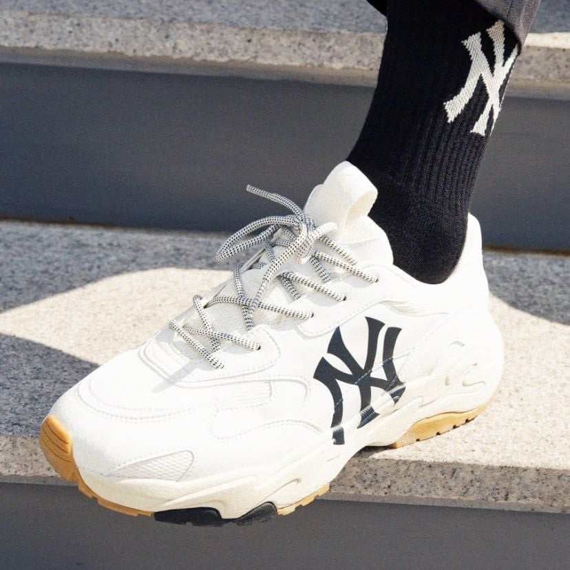  0612 - HÀNG CHÍNH HÃNG - GIÀY SNEAKER MLB CHUNKY LITE NEW YORK MÀU TRẮNG ĐẾ GUM - *WHITE/GUM* - CODE: 3ASHC311N - 50WHS 