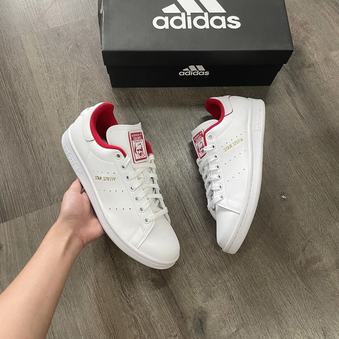 0746 - Hàng Chính Hãng - Giày Adidas Stan Smith Màu Trắng Lót Đỏ - *Wh –  Mộc Shoes