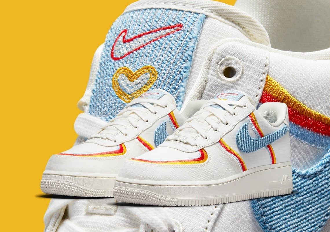 0578 H NG CH NH H NG GI Y NIKE AIR FORCE 1 SAIL DENIM SWOOSH