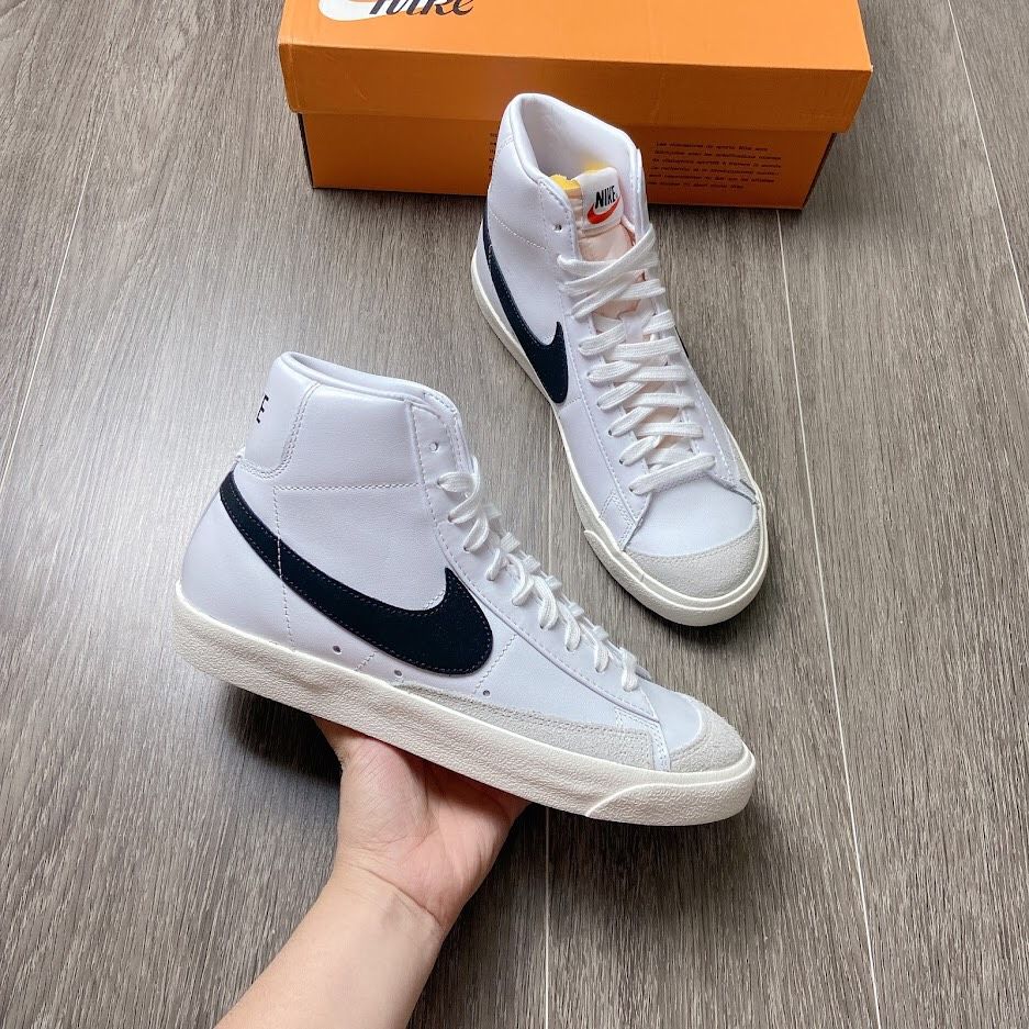 nike blazer mid vintage white black