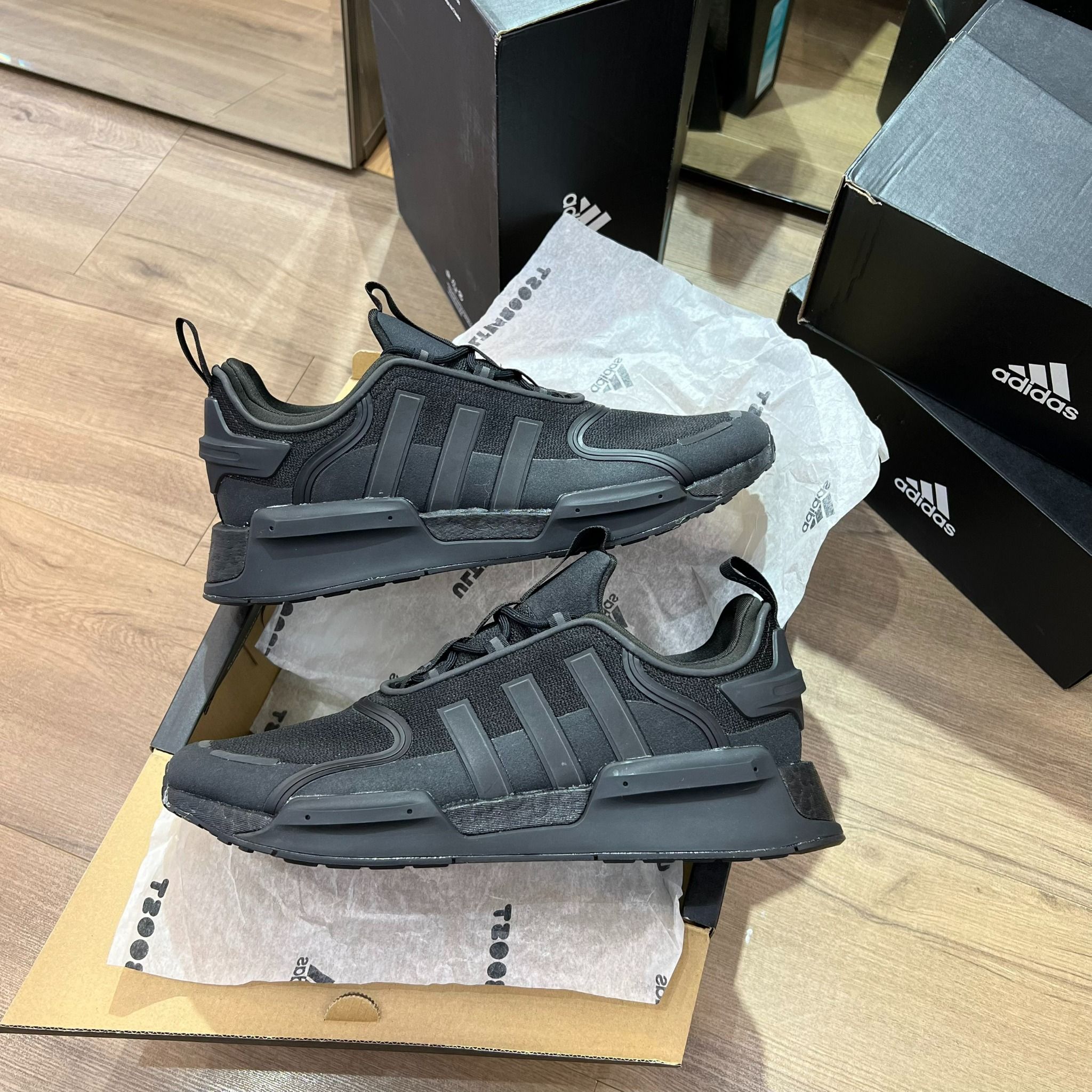  0787 - HÀNG CHÍNH HÃNG - GIÀY THỂ THAO ADIDAS NMD R1 V3 'ALL BLACK' MÀU ĐEN - *BLACK* - CODE: HP9833 