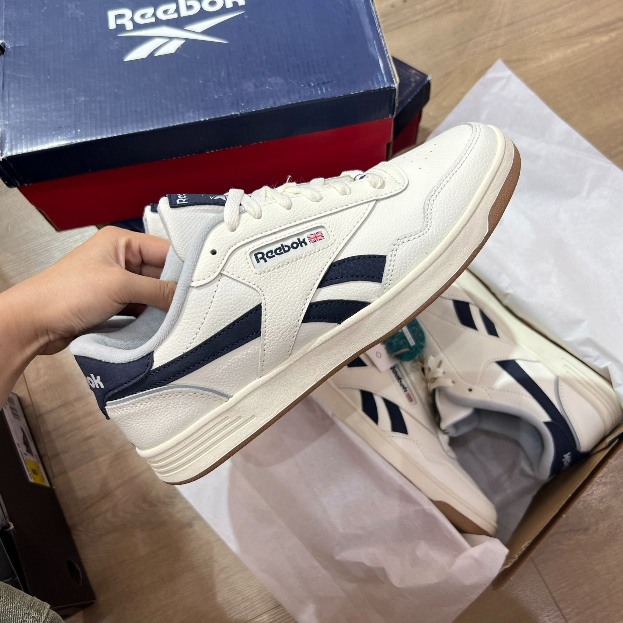  0828 - HÀNG CHÍNH HÃNG - GIÀY REEBOK CLUB MEMT 'CHALK VECTOR NAVY' - *CREAM/NAVY* - CODE: GW0102 - (5080) 