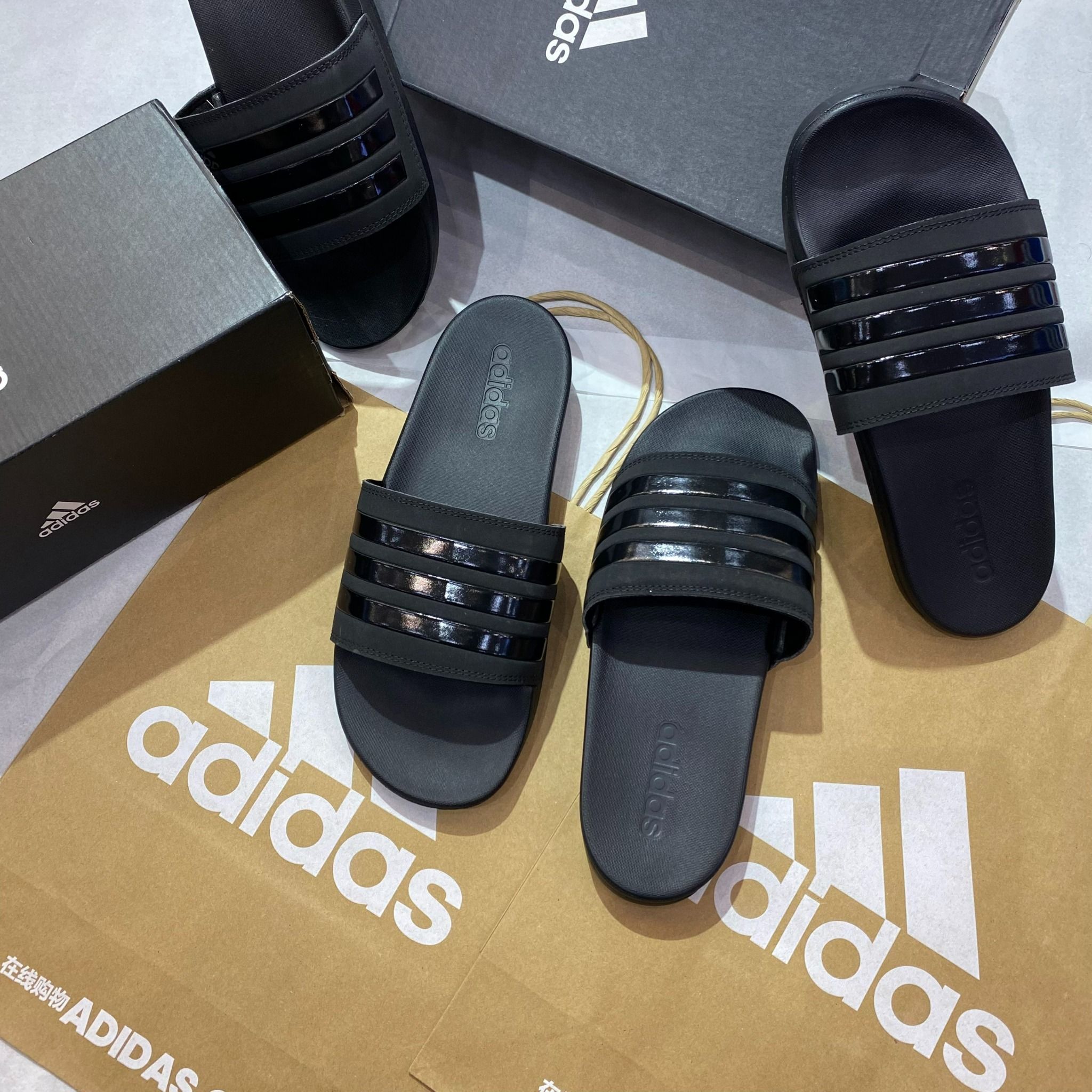  0844 - HÀNG CHÍNH HÃNG - DÉP QUAI NGANG ADIDAS CLOUDFOAM COMFORT MÀU ĐEN SỌC ĐEN BÓNG - CODE: GZ5896 